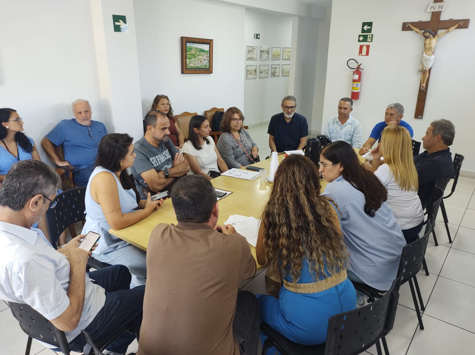 Representes de sindicato participam de reunião na Câmara e discutem Projeto de Demissão Voluntária da Prefeitura